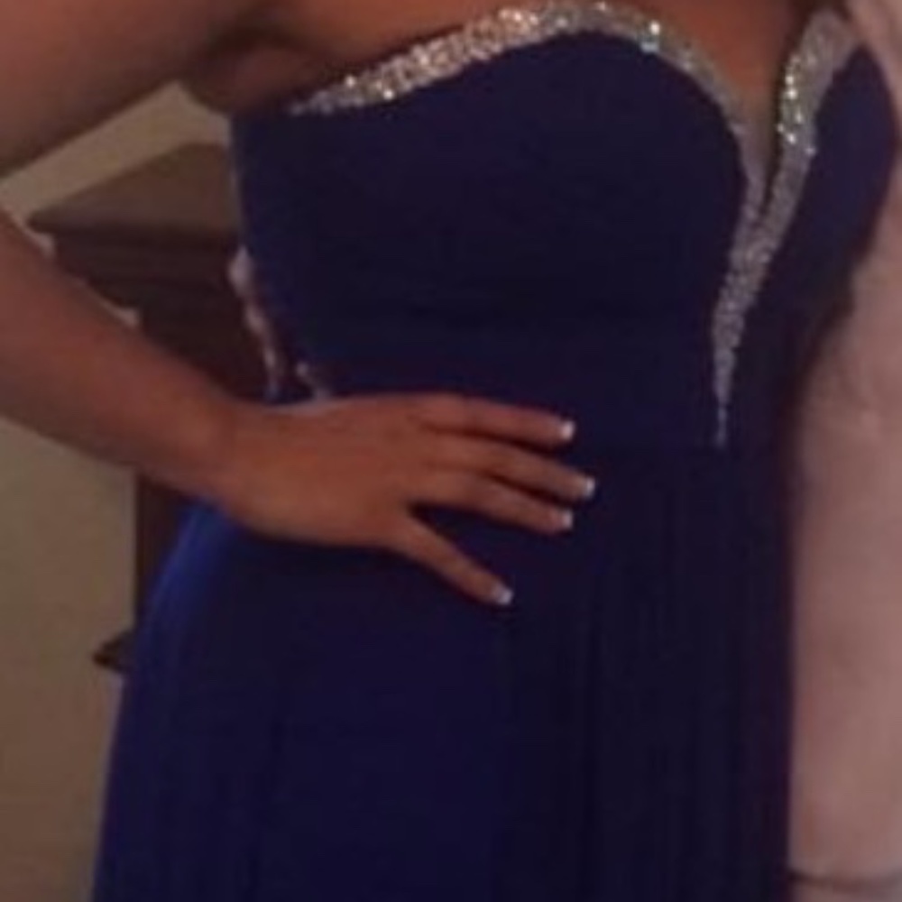 Prom Dress - Picture 2 of 3